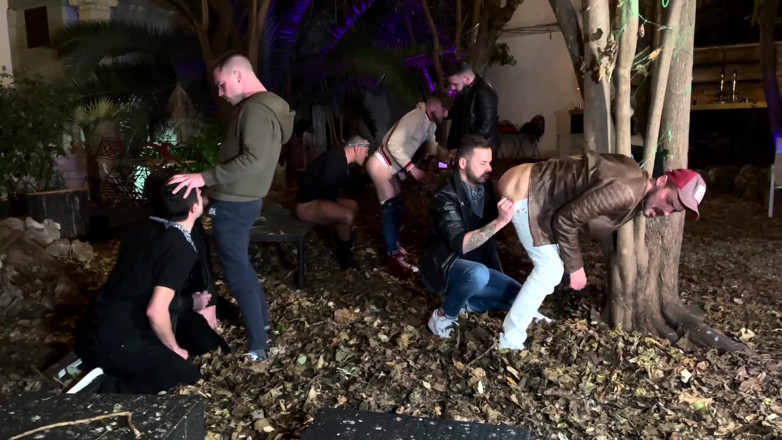 Ridley Dovarez | Gaysight: Bareback orgy between rival gangs