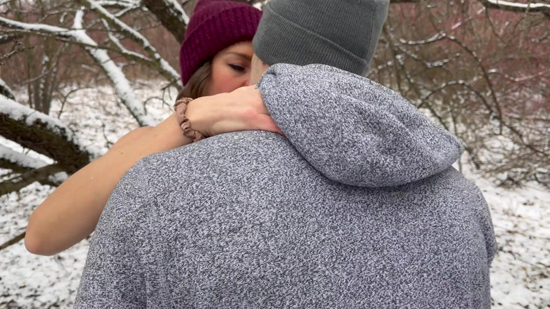 Serenity Cox: Esposa recebe enorme gozada dupla na tempestade de neve de...