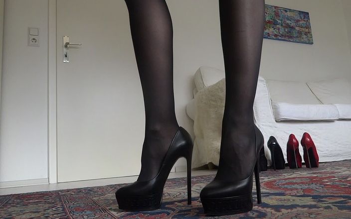 Lady Victoria Valente: परफेक्ट लंबी टांगें और ऊँची एड़ी के जूते - ब्लैक प्लेटफॉर्म स्टिलेटो हील्स