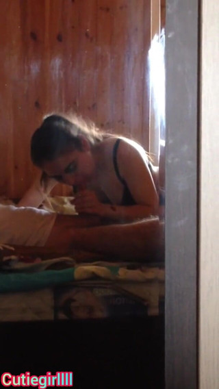 Cutie girllll: My boyfriend puts a big cock in my mouth in...