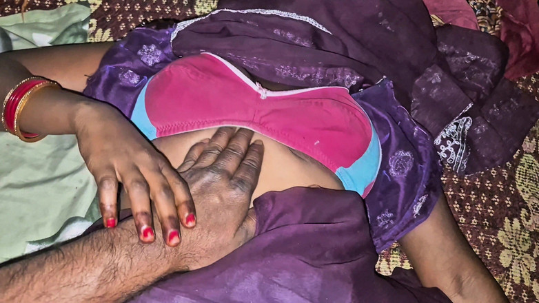 ExcitedWomen: 印度阿姨与印度丈夫大鸡巴浪漫性爱