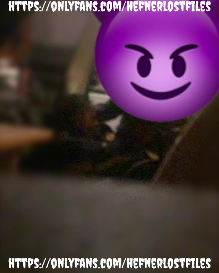 Jenko: Sua mamãe chamando enquanto ela me dá um boquete