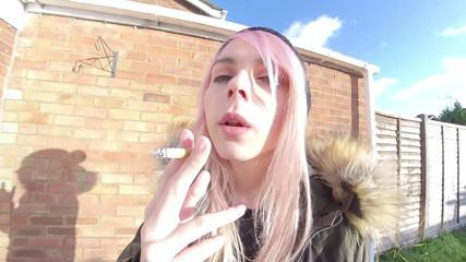 Jimmy Draws: Chloe Toy - Smoking