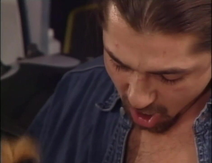 XTime Vod: La festa a tre della bionda piuttosto piccola