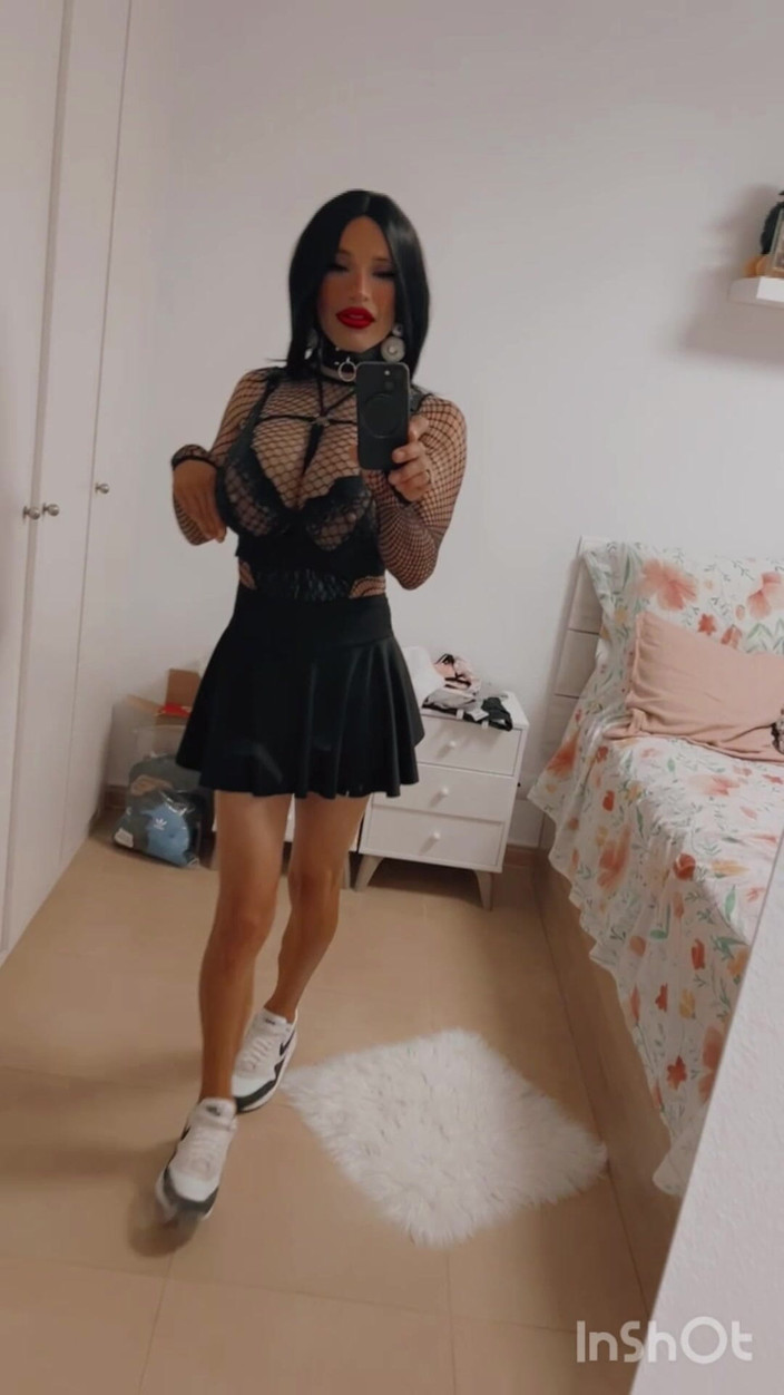 Sissy Slut Brianna: Lo vuoi? Dimostra di esserne degno