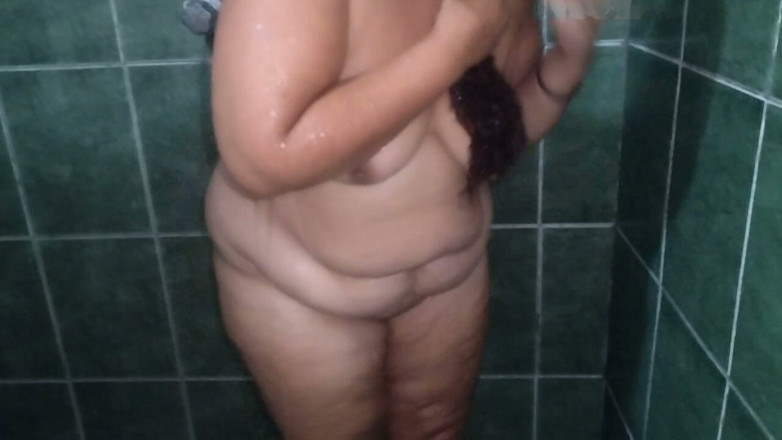 Marihot50: I Find My Stepmother's Big Ass BBW Bathing