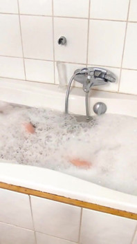Smoke & jerk in my bathtub