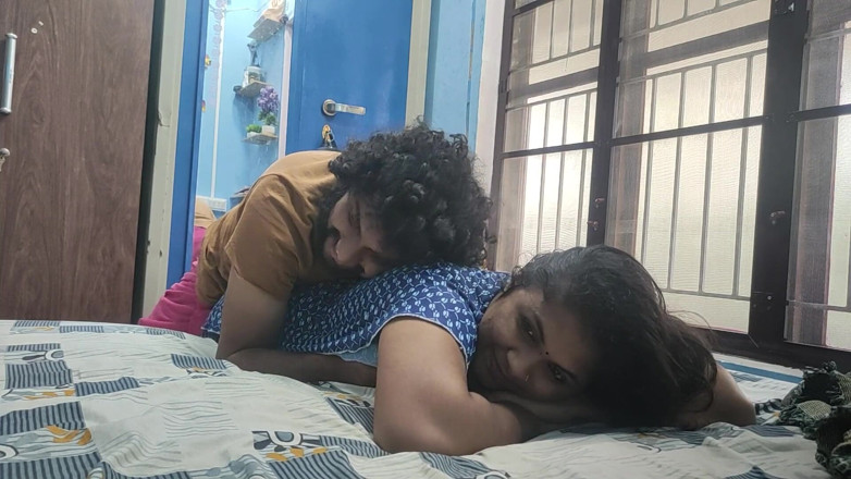 Vaigavarun45: Une femme salope sexy baise pendant des mots cochons de...