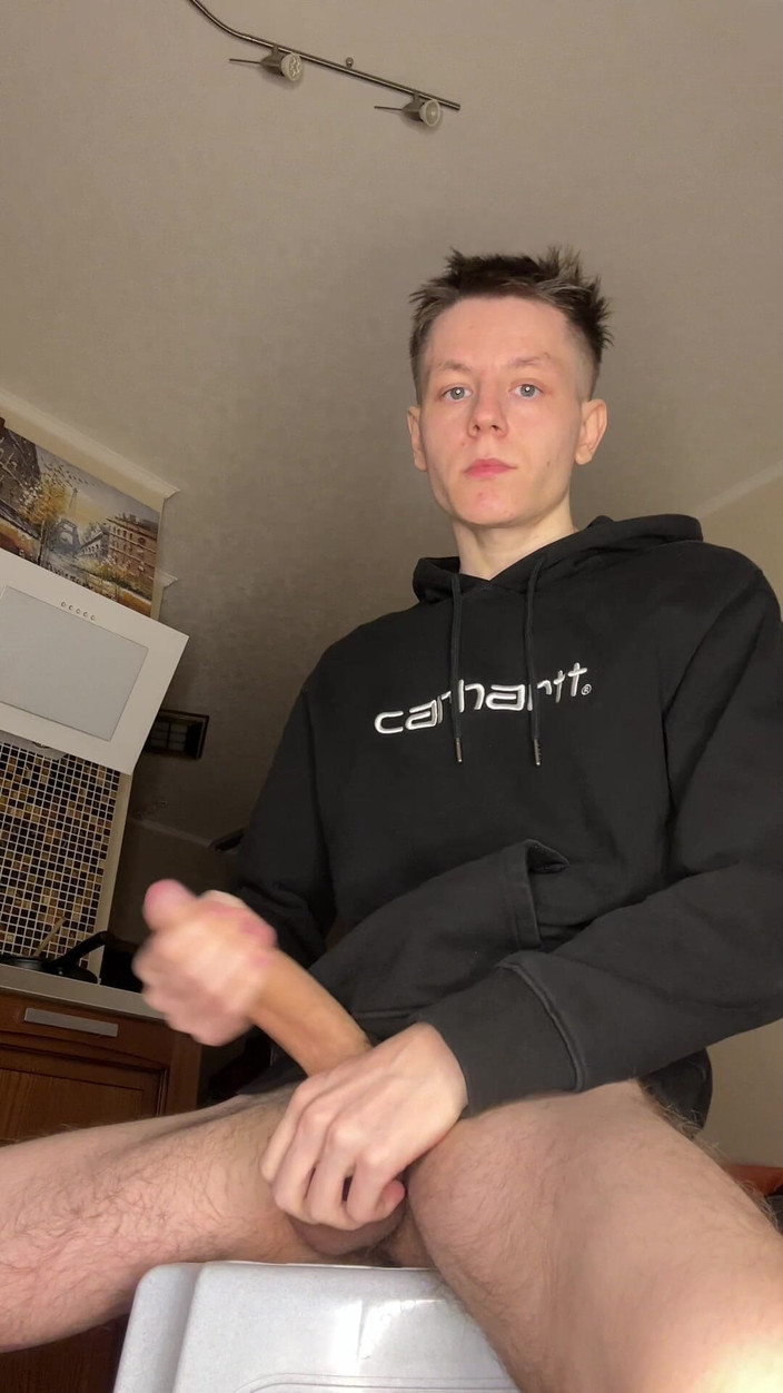 Morflot24: Heißes spermaspiel eines heißen jungen typen