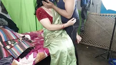 Virgen bhabhi con grandes tetas fue follada por su amigo en la cama