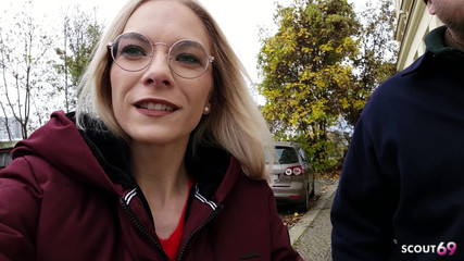 Scout69: Alman kız arkadaş eş değiştirmeli 4'lü grup seks - iki sıska kız...