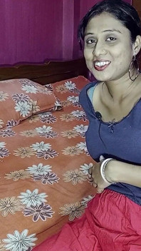 私は処女の義理の兄とセックスし、彼は私のお尻がミルクで満たされるまで私に素敵な性交をすることになります