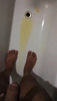 Čůrání Ve Vaně