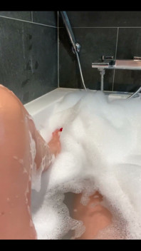 I Bet You Wanna Stay Beside the Bathtube on Your Knees and Hope to Wipe the Foam From All My Body