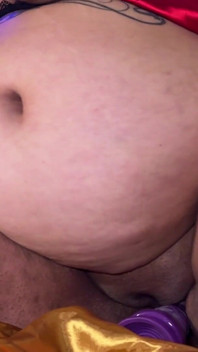 BBW Mary Jhuana Turbo Gioca con il suo dildo