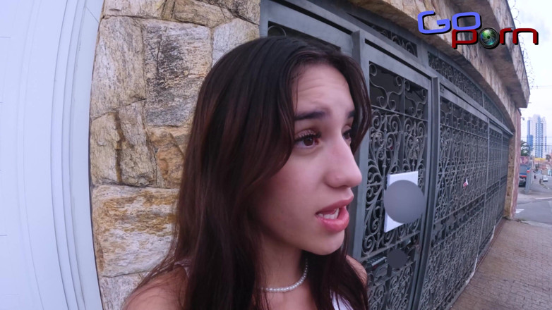 Go Porn: 이 핫한 소녀에게 전화를 걸어 섹스하고 나중에 게시할 모든 것을 녹음했어