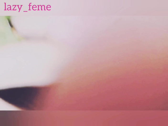 Lazyfeme: Sissy femboy baise avec un énorme jouet de panda