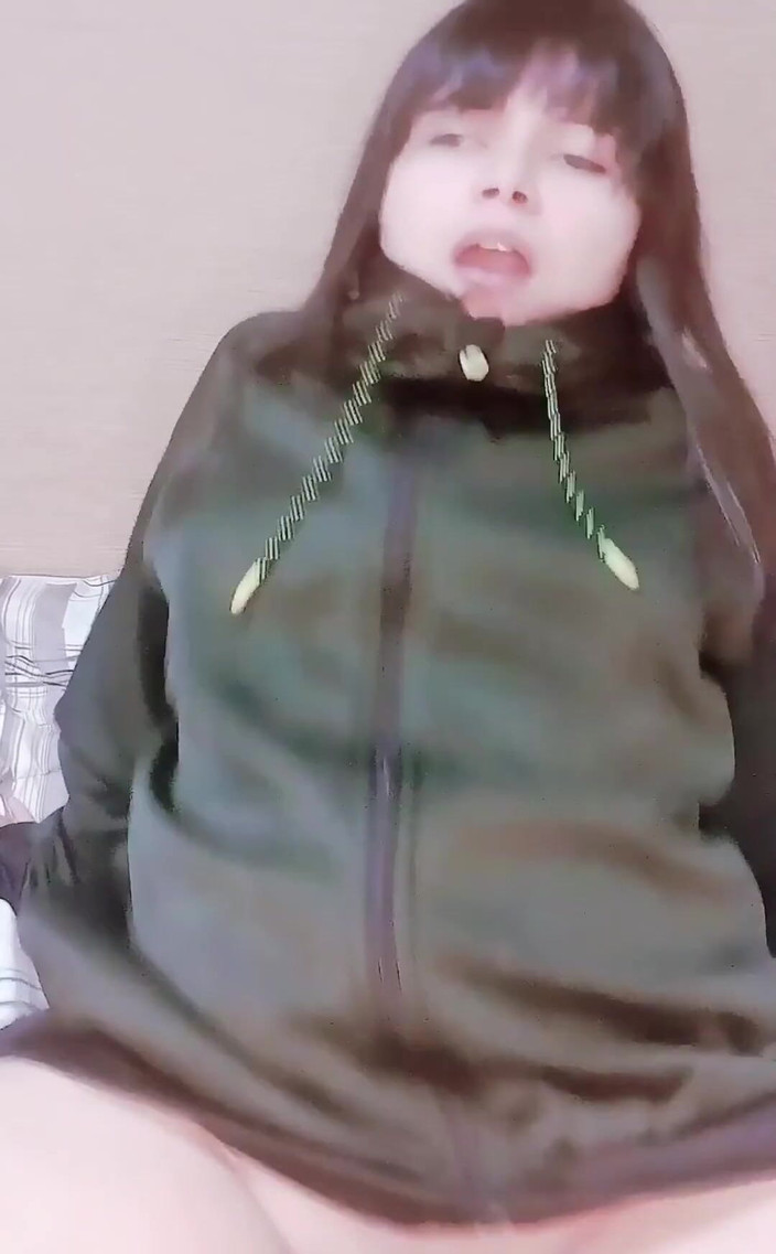 Hana Lily: 자지를 빨고 따먹는 겸둥이 겸둥이 십대 소녀