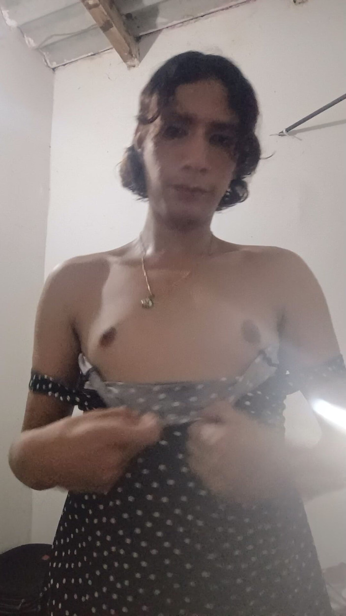 Femboy from Colombia: This New Sexy Dancing Moments