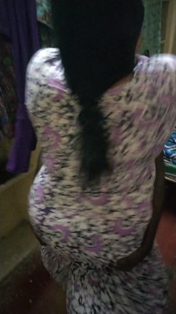 Benita sweety: 说话的热辣礼服穿着