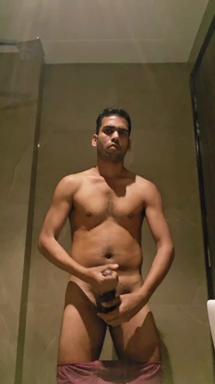 Desicoupleind: Indyjski seksowny chłopak masterbate