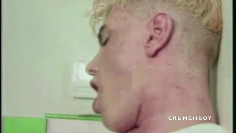 GAY VINTAGE PORN: Blond twink sucking his best straight friend