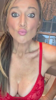 PAWG Wife in Red