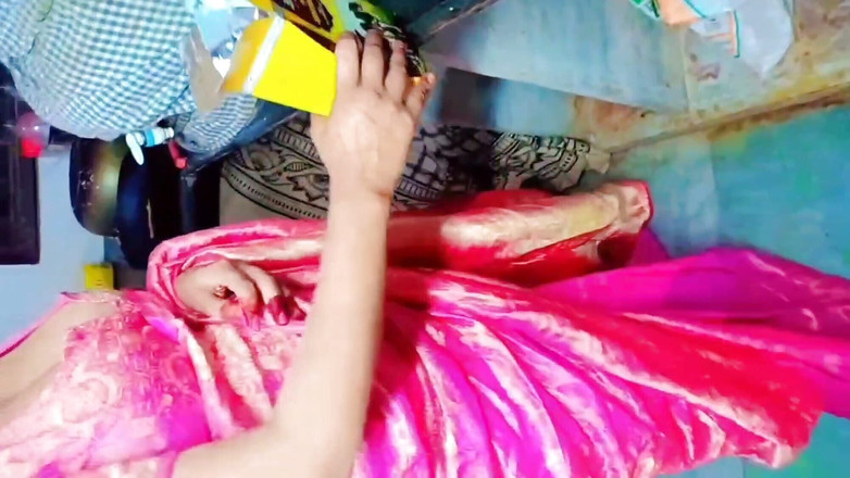 Indiangabruterajija: Už jste někdy nechali sousedovu švagrovou sama v kuchyni?