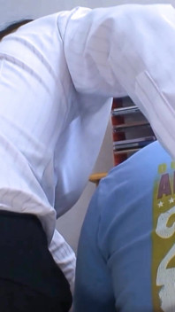 Seks panas di bandar tokyo mengongkek cikgu seks Jepun seksi