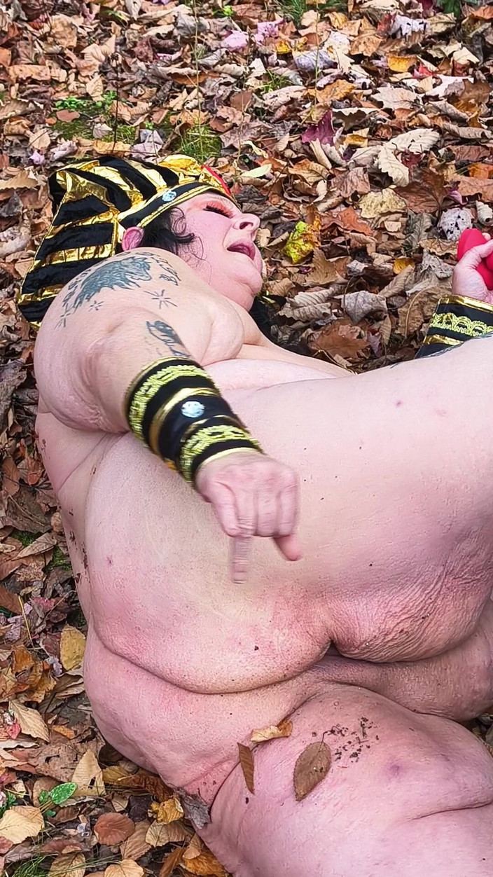 HerculesnVENUS: 外の指で葉を叩く 彼女は臭い