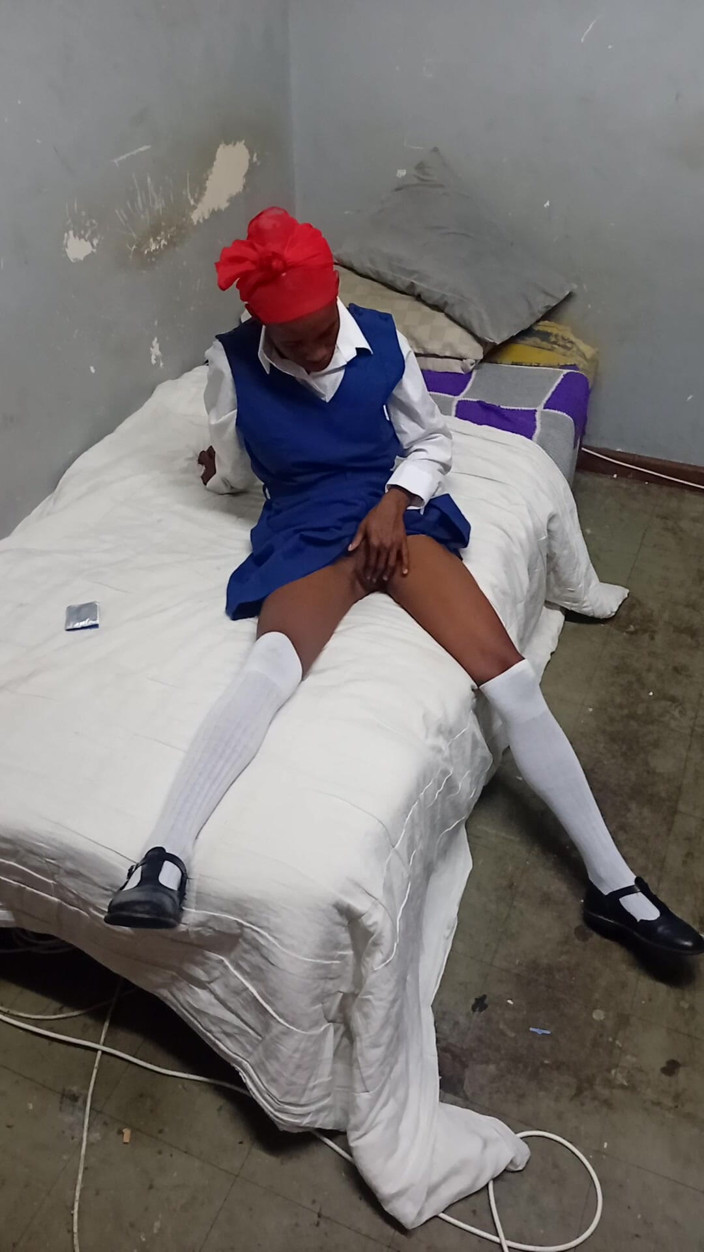 hothouse18xxx: 18 Year Old College Girl Sucks off Her Stepdaddy Before...