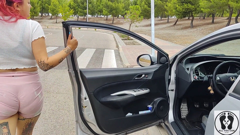 All You Can Fetish: Desperate Woman in Trouble with Her Car Female Desperation
