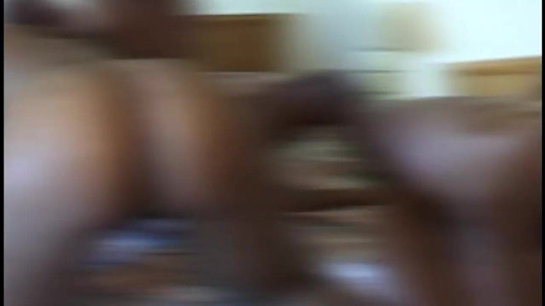 THAGSON RETRO: Curvilínea ébano milf toma gruesa polla al estilo perrito