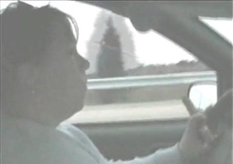 Smoking Dawn: Enorme tabaco en el coche