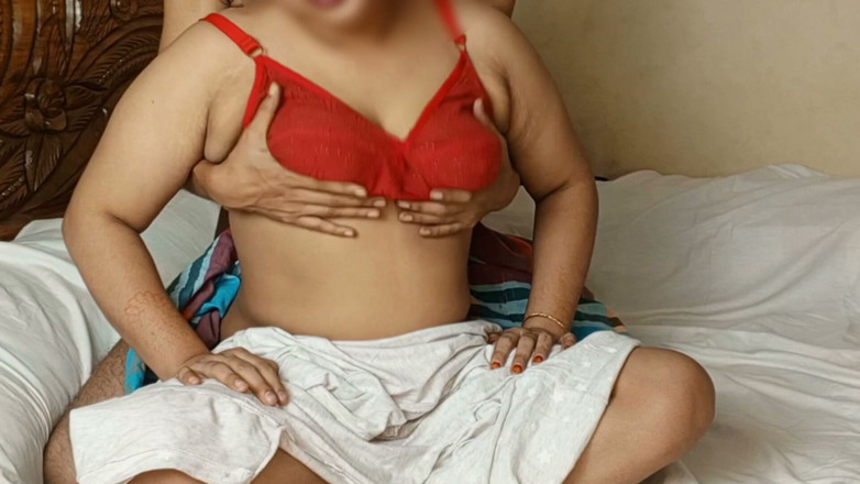 Nadiyabd: Nadiya Di sebalik Detik-detik Panas Video Bangla