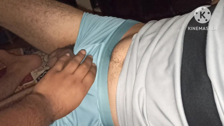 Desi__Panda: Prima dată când îmi deschid fratele vitreg lenjeria intimă pentru a...