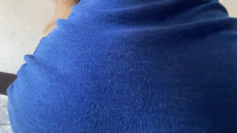 Stacy_via: Osamělá dívka se rozhodla masturbovat před kamerou