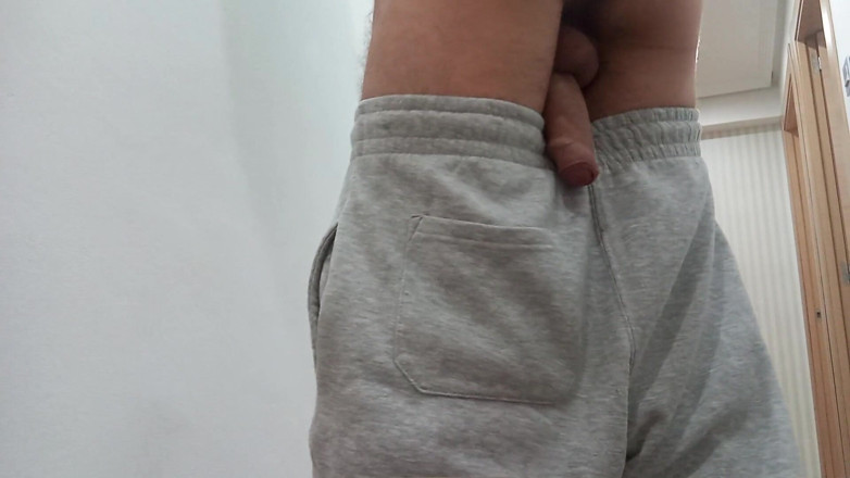 Elvissc: Meine freundin bat mich, meinen kleinen anus zu zeigen und...