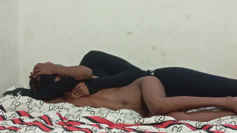 Petite Erotic Africa: Lovet neukpartij