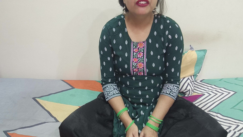 Saarabhabhi6: Adik tiri India longgar pantat besarnya dalam permainan Ludo dikongkek...