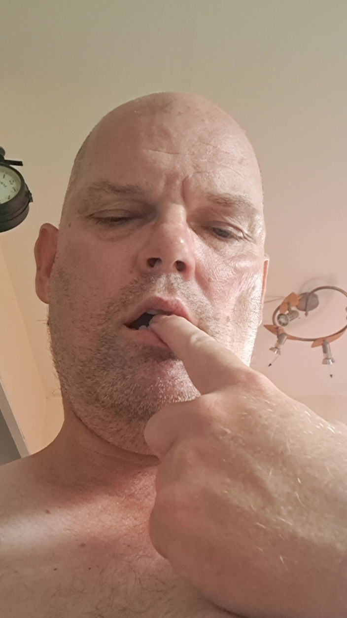 Fickspecht: Will the Slut Become a Whore?