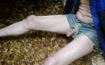 Baandert: Wanker sitter på Dildos