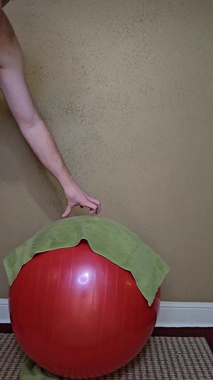 creamyMoonPole: Saltando na minha bola nua, balançando meu pau