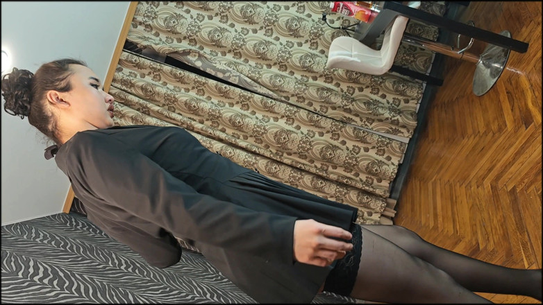 Ponny Letany: सेक्सी सेक्रेटरी बिम्बो