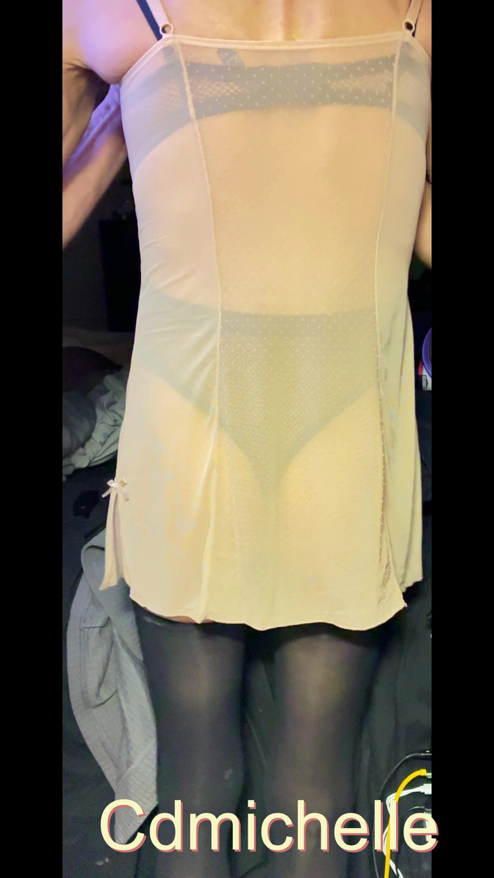 Cd Michelle lingerie: Cdmichelle draagt Tanteddy met zwarte bodysuit