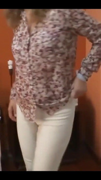 Beautiful Sister-in-law Shows off While I Jerk off in Front of Her, She Loves to Show off