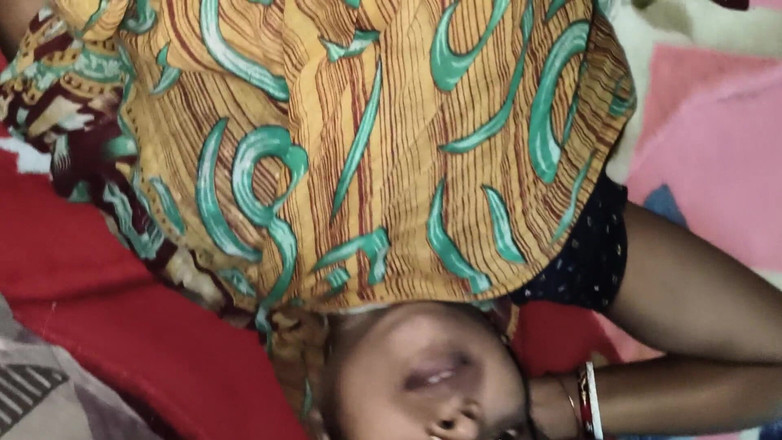 Nikku: Hintli çiftler mera ateşli yenge ke sath aaj yatak odası ke...