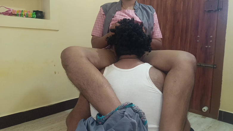 Pushpa studio: Awek Kolej Curang