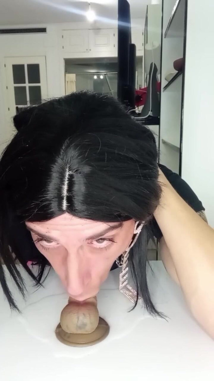 Penelopene27: Penelope Crossdresser Deeptroath