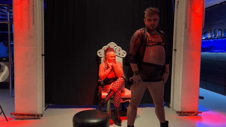Dark Films Trans: Trans Neos eerste bezoek